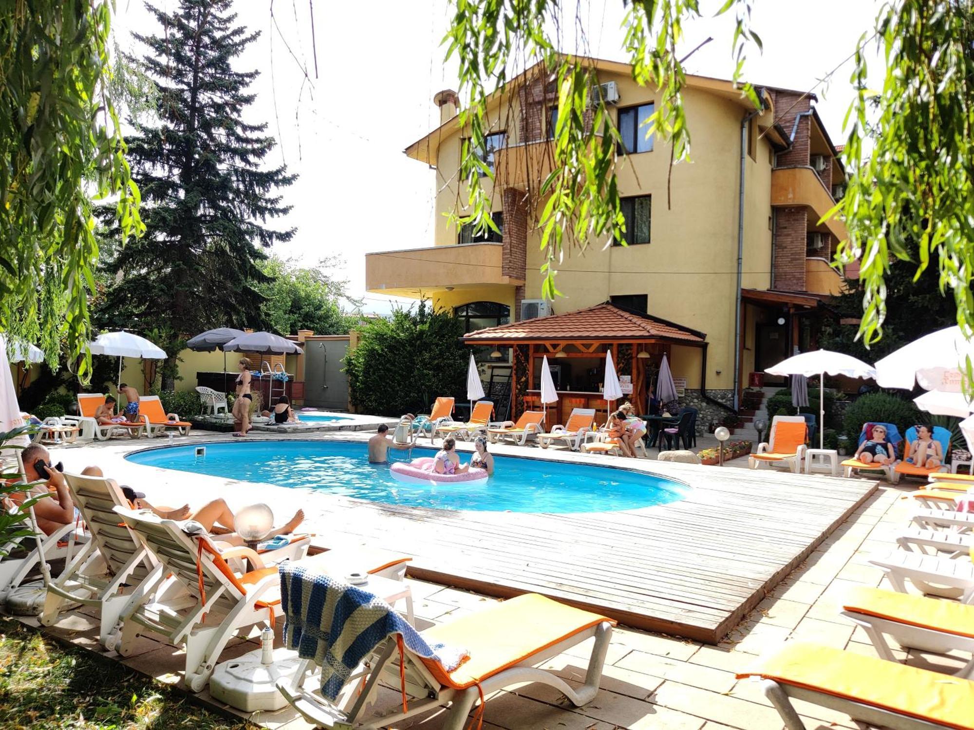 Family Hotel IV Velingrad Eksteriør bilde