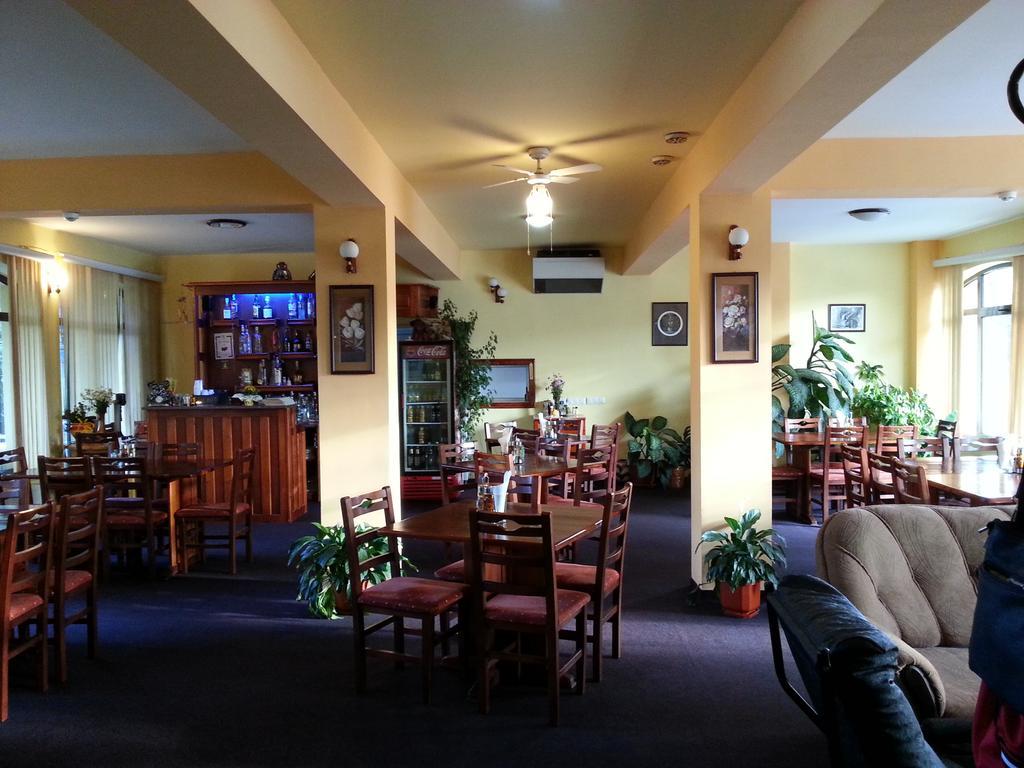 Family Hotel IV Velingrad Eksteriør bilde